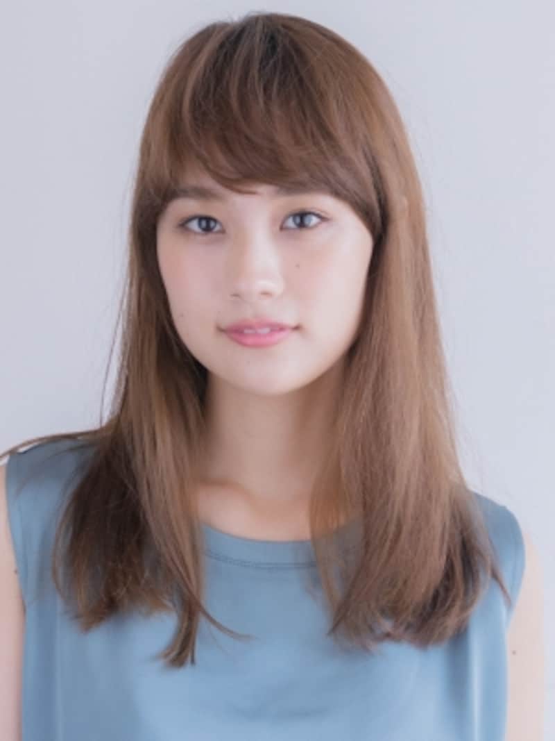 マジックカーラーで前髪を巻く方法！簡単かわいい使い方 [ヘアセット・ブロー] All About