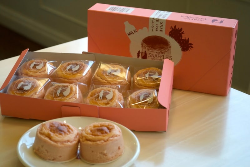 函館限定販売の「めん恋いちごオムレット」