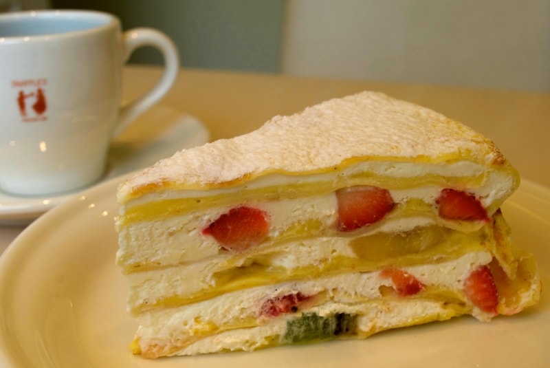 フルーツミルクレープ