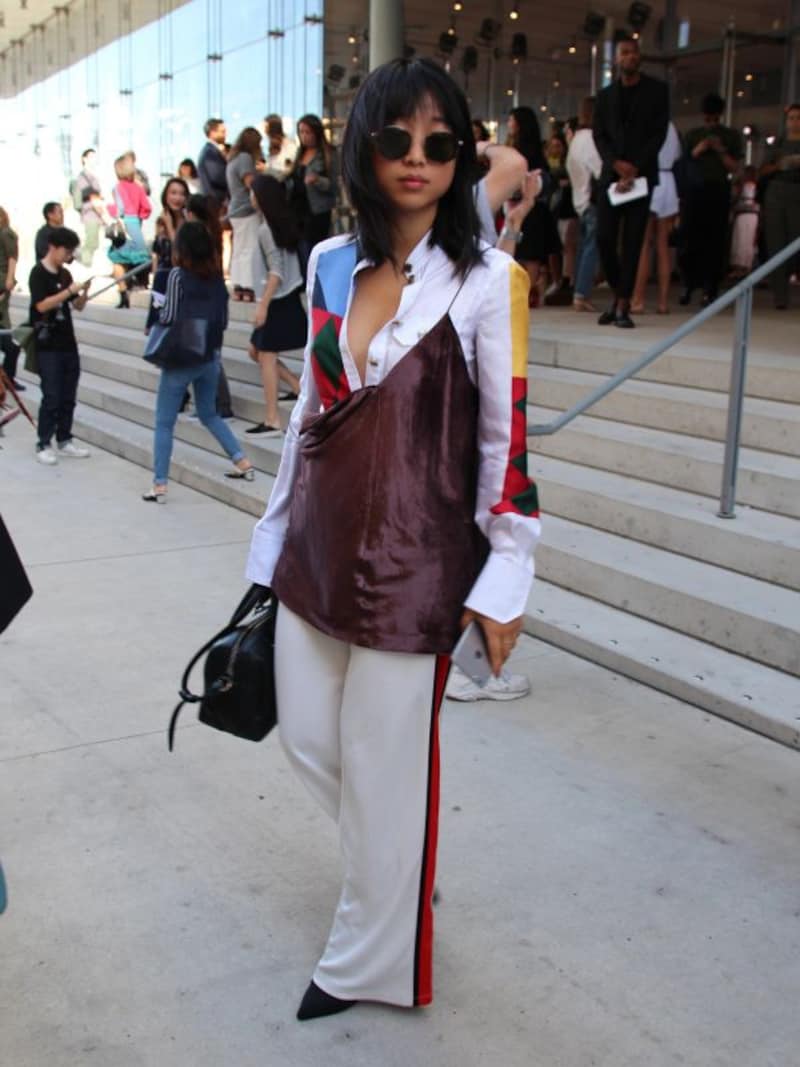 ライン入りトラックパンツ