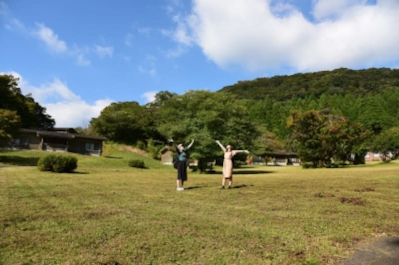 九頭龍神社本宮は、「箱根九頭龍の森」という緑地公園の中にまつられており、お参りするには公園の入口で、入園料500円が必要