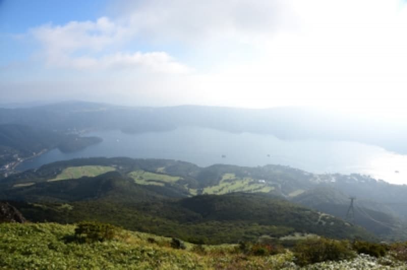 展望台からは、芦ノ湖全体が見渡せます！