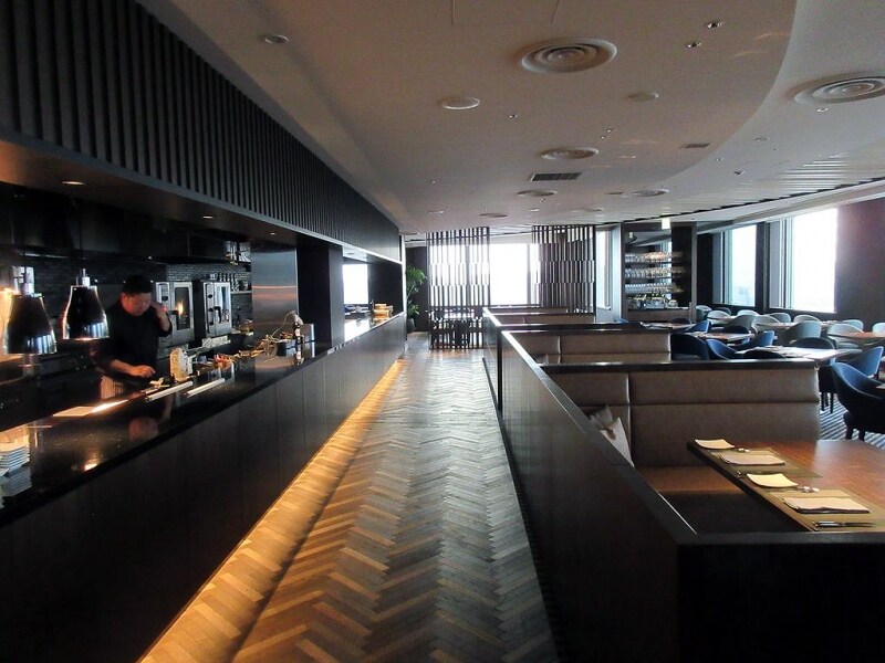 The Grill on 30th 内観