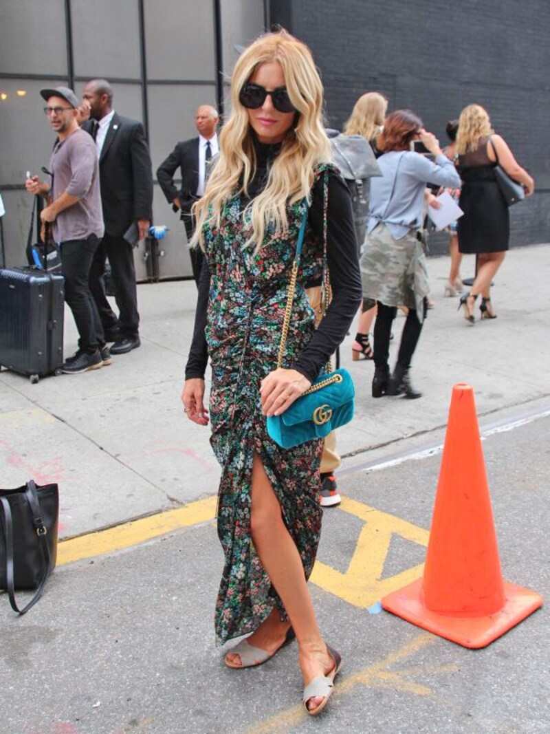 ハイネックですっきりとしたシルエットにundefinedundefined