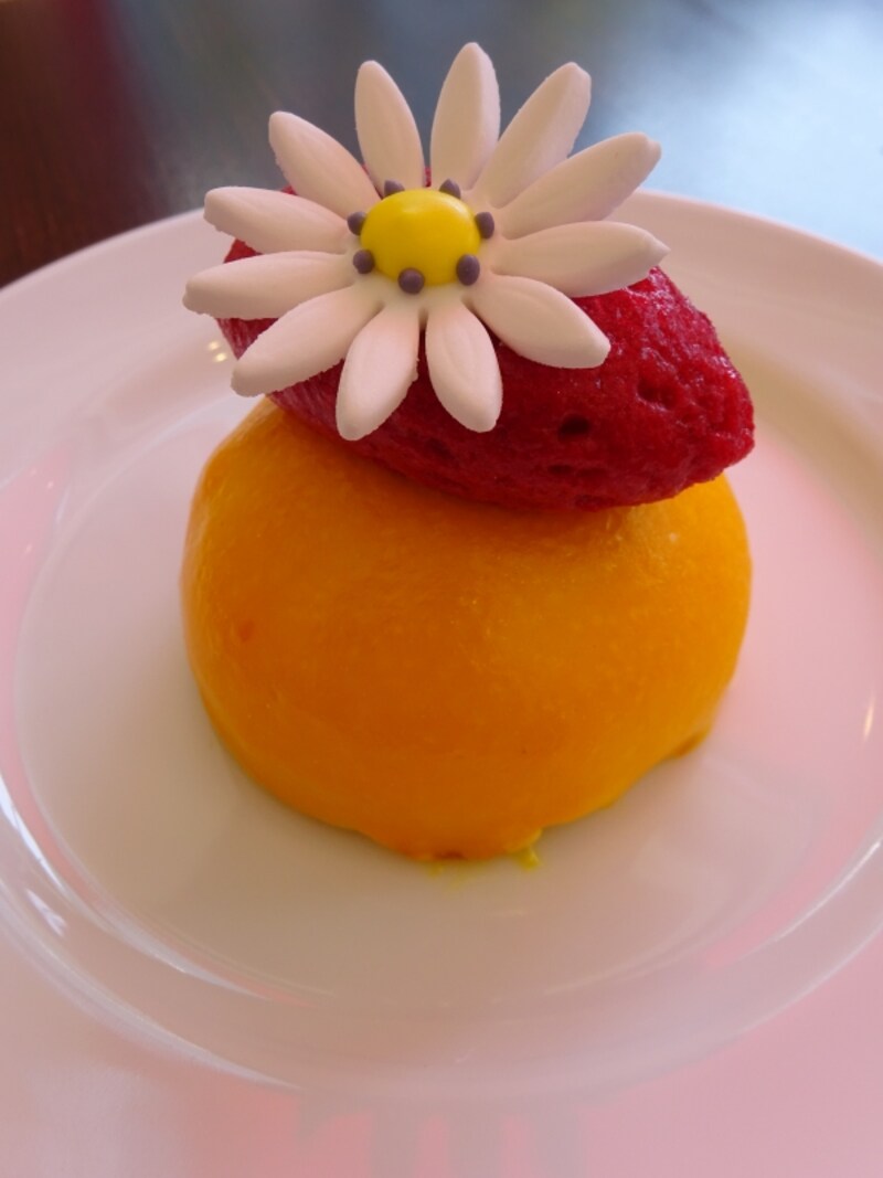 「パッション ドゥ ローズ」の「アイスパッション」（税込700円）