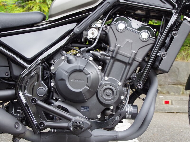 レブル500のエンジン