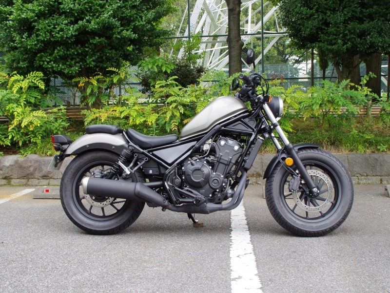 レブル500サイドビュー