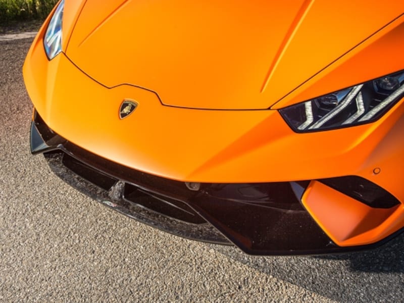 ランボルギーニウラカンペルフォルマンテ