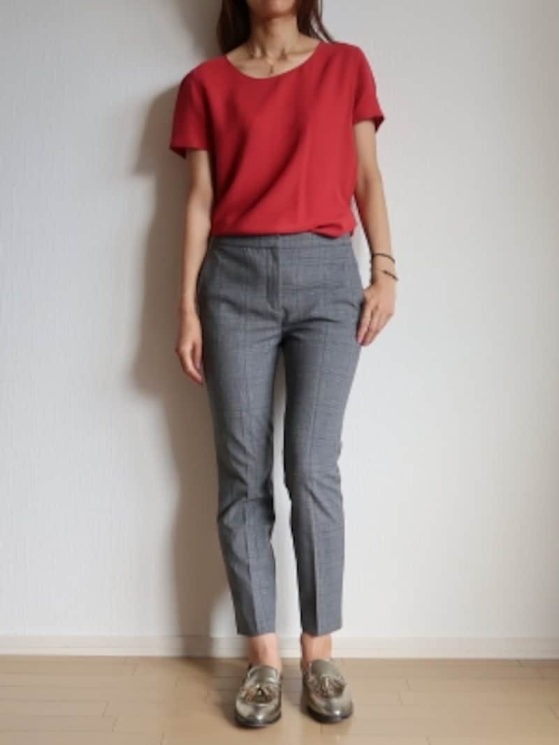 レッド×グレーのグレンチェックはブリティッシュな印象に