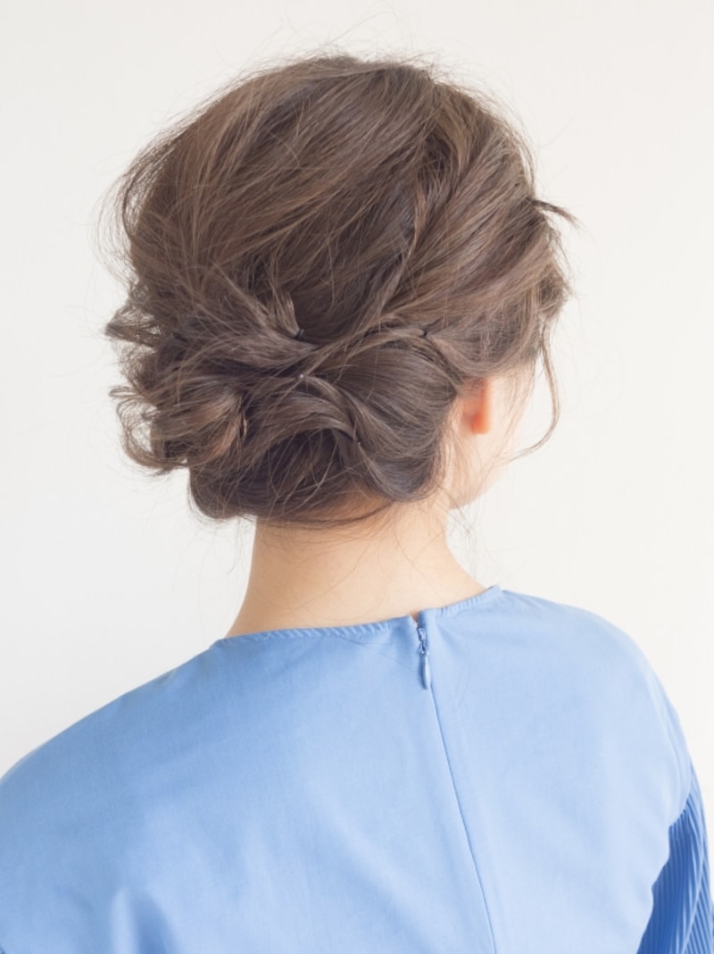 結婚式もOK！切りっぱなしボブのセルフヘアアレンジ