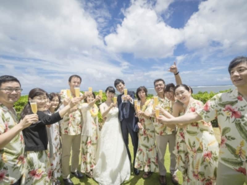 ハワイでの結婚式の服装はアロハシャツ 挙式におけるドレスマナー 海外ウエディング ハネムーン All About