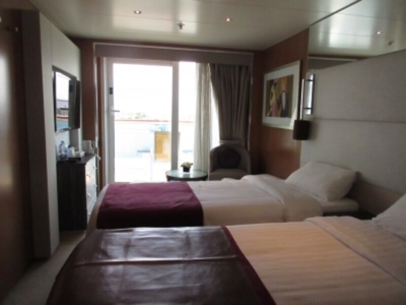 入り口側から（バルコニー客室）