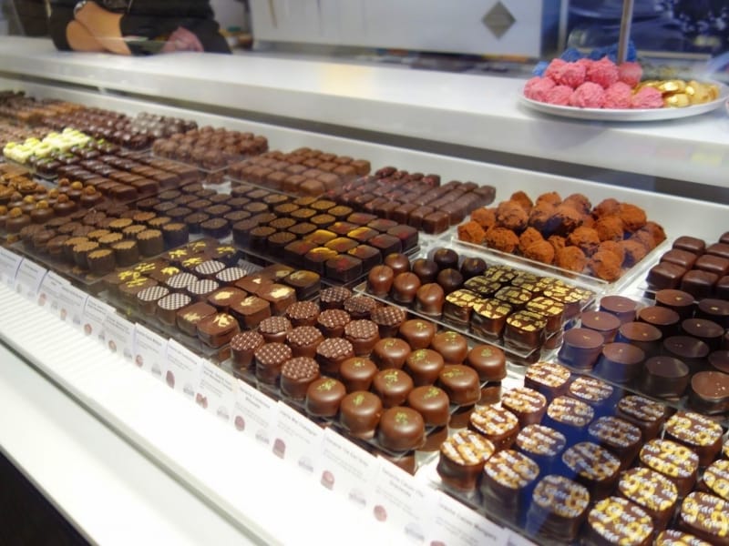 ボンボンショコラの中のプラリネもすべて自家製