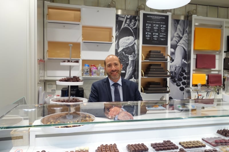 Neully-sur-Seine店の店長さん