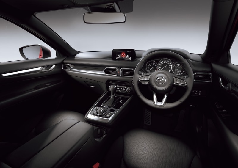 新型undefinedマツダ・CX-8undefinedコックピット