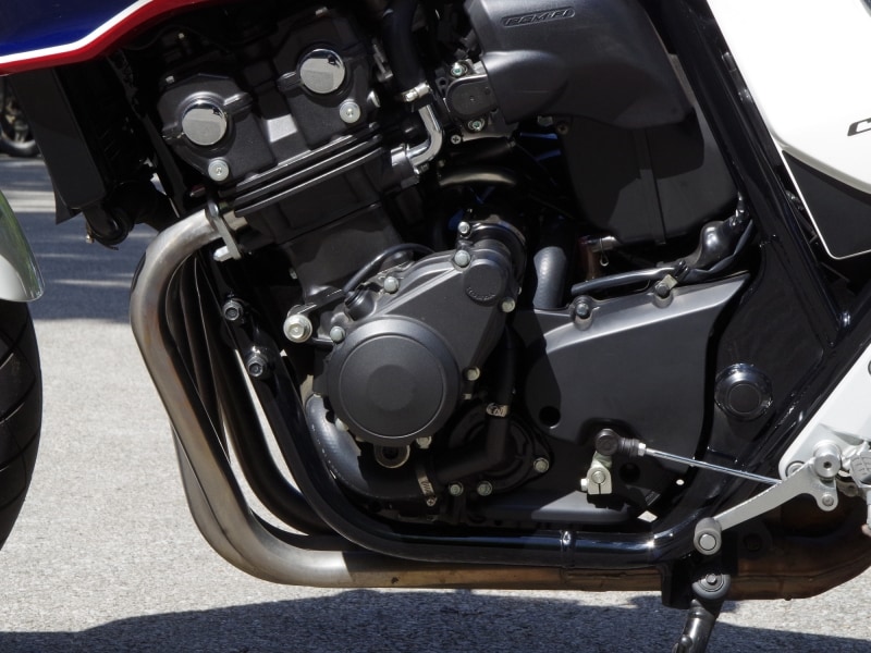 CB400SBのエンジン