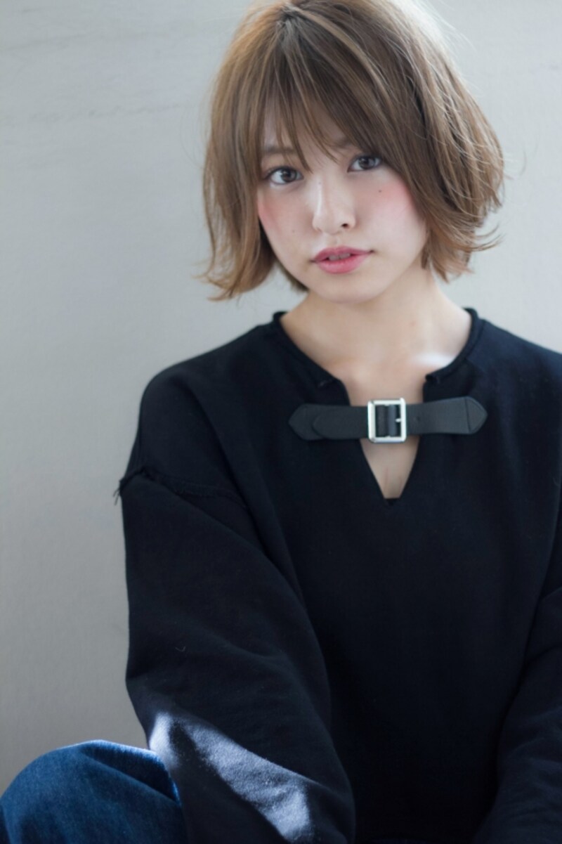 外ハネ×ショートボブ