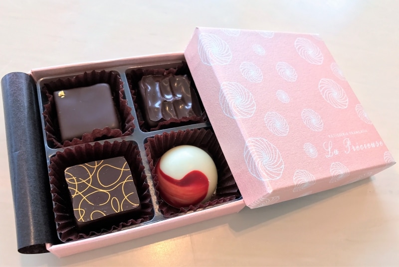 ボンボンショコラundefined4個入undefined￥1,000（税抜）