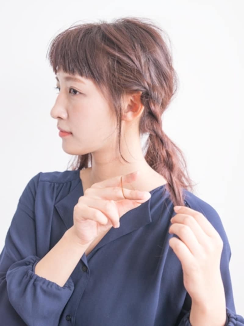 髪色に近いシリコンゴムを使用する