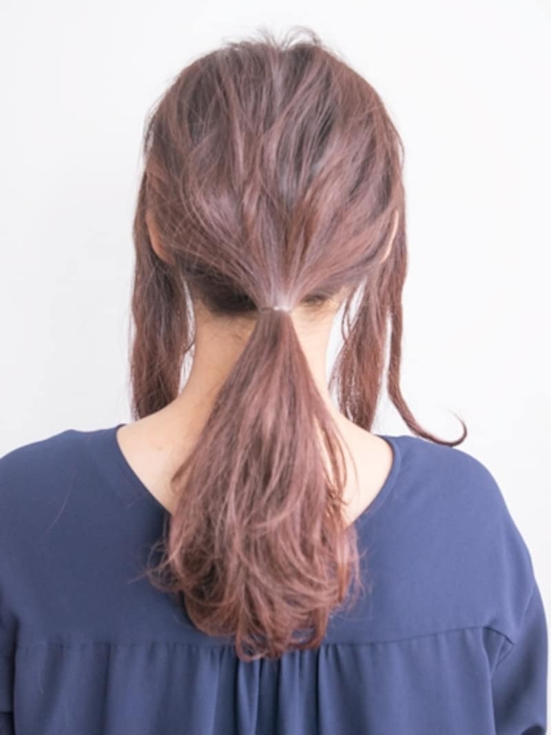 結ぶ位置は頭の下