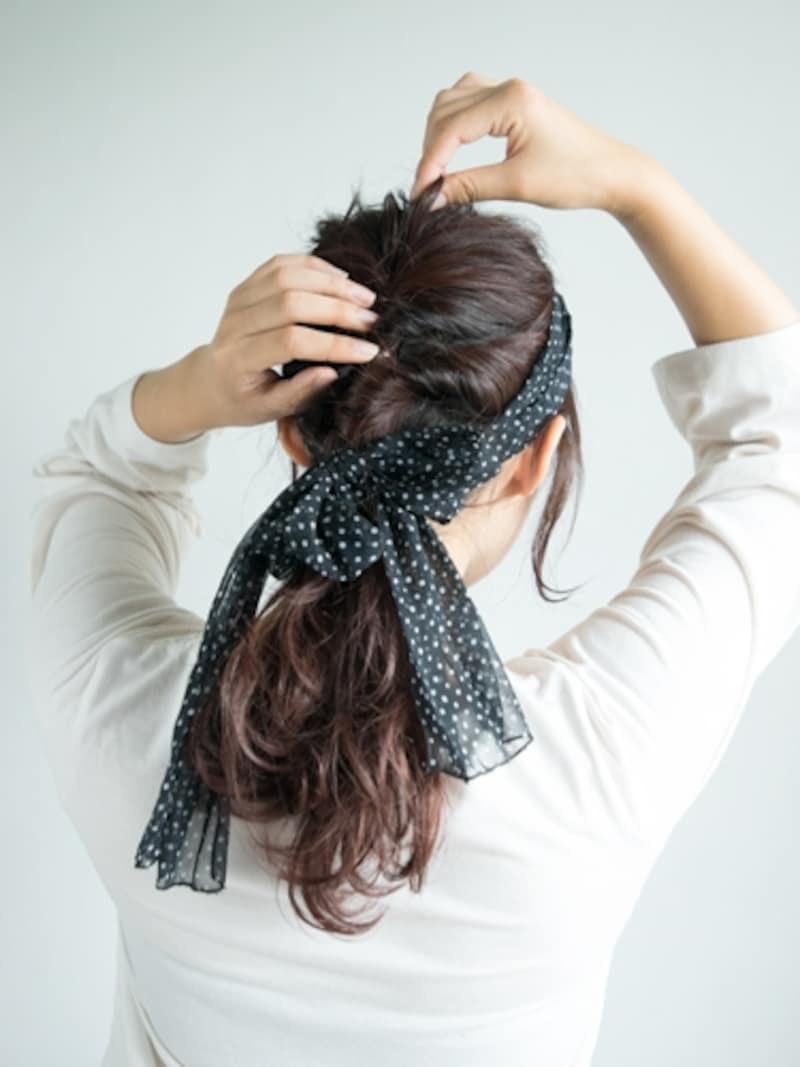 指先で表面を引き出すように崩す