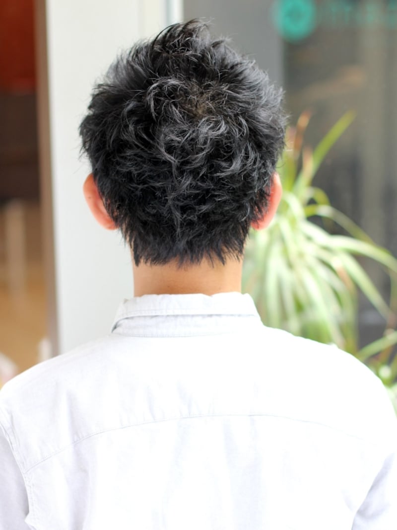 クセを活かしたメンズベリーショート