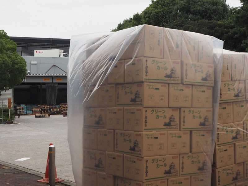 山積みになった食材