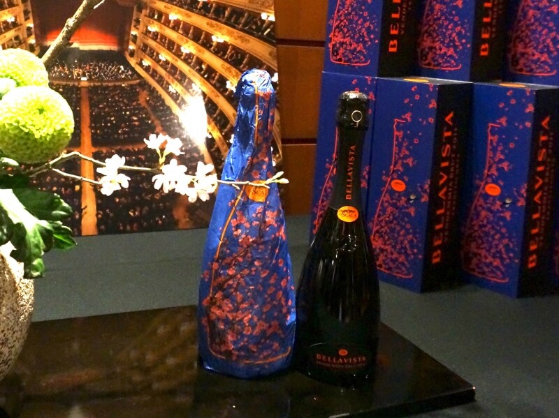 「ベラヴィスタ ブリュット・テアトロ・アッラ・スカラ・エディション」このパッケージは2016年末バージョンの2011年ヴィンテージ