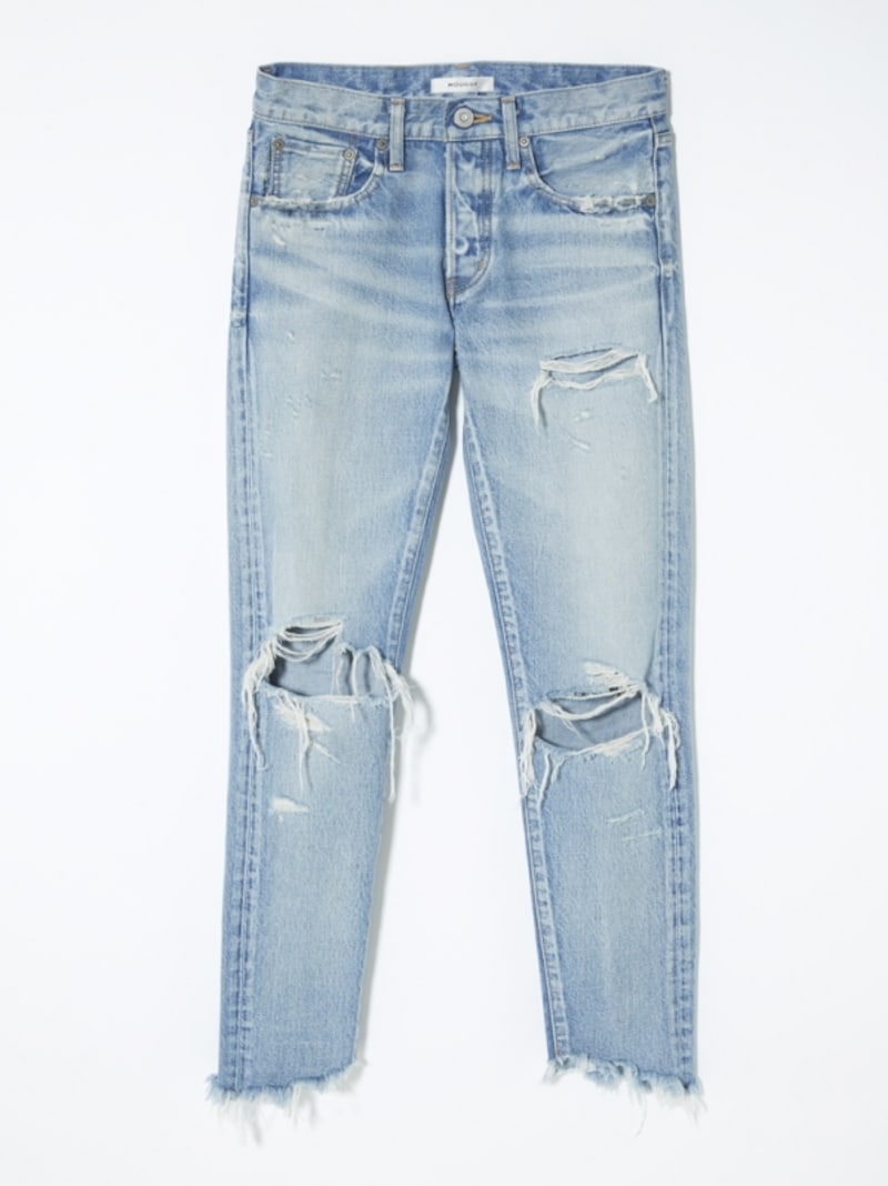 ハードな色落ちのライトインディゴ MOUSSY JEANS（マウジージーンズ）「TAPERED（テーパード）」