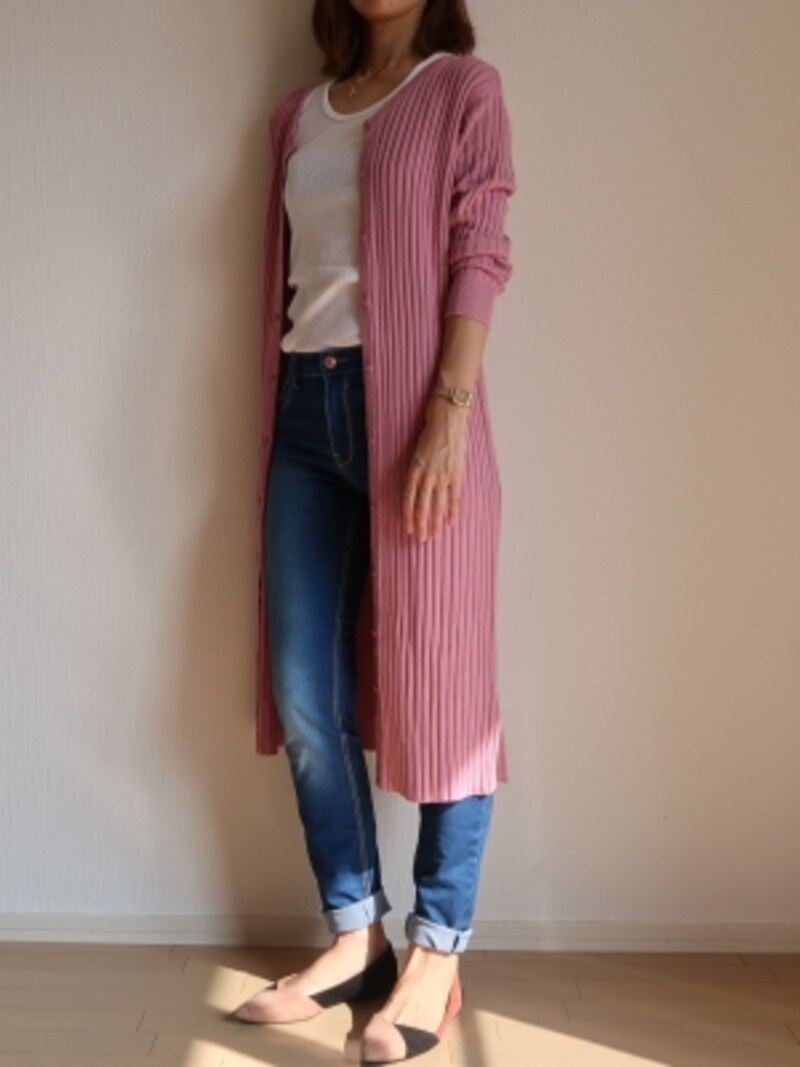 いつものデニムコーデもなんとなく大人な雰囲気に