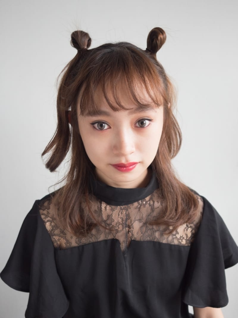 高めの位置にツノが2つできた状態