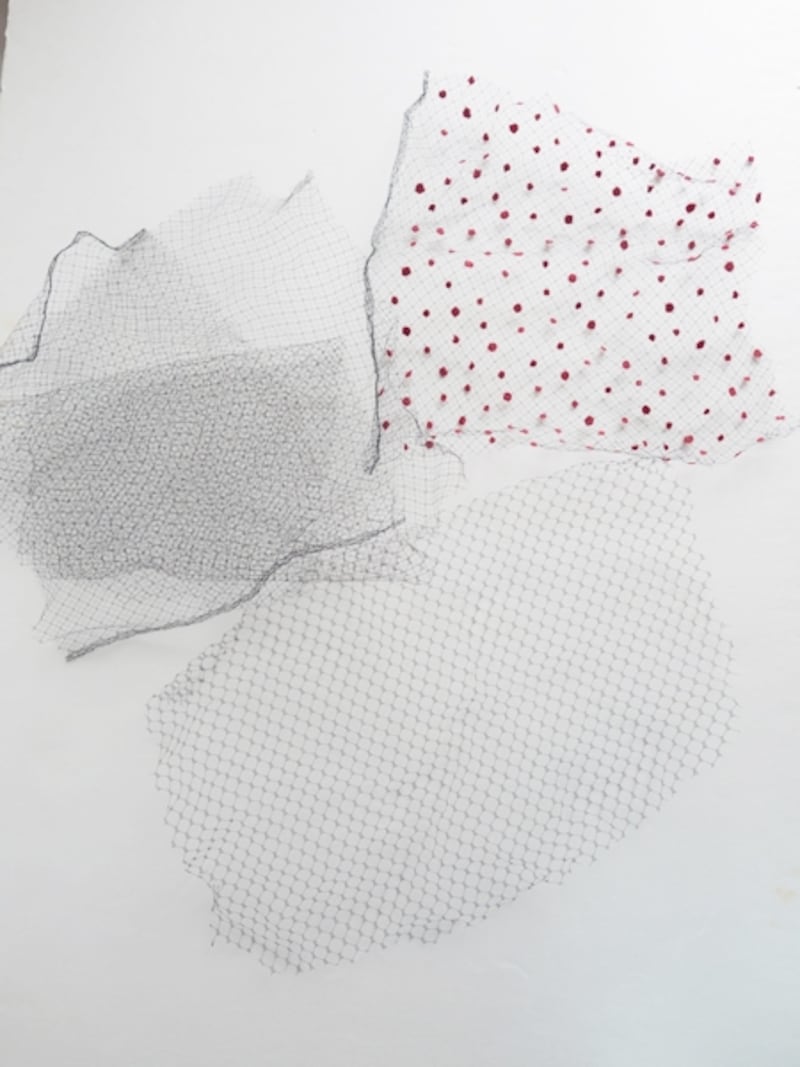 3種類のチュールをお好みの大きさにカット