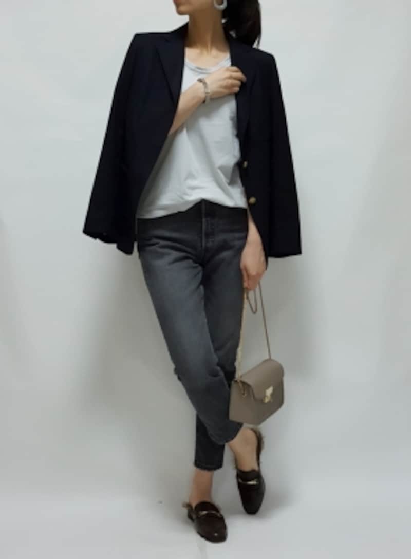 グレーデニム,コーディネート,カジュアルコーデ,カジュアル