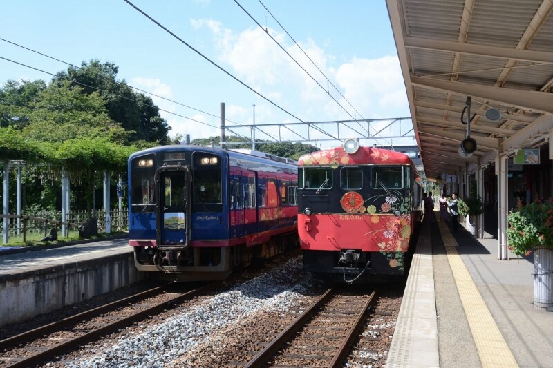 「のと里山里海号」と「花嫁のれん」