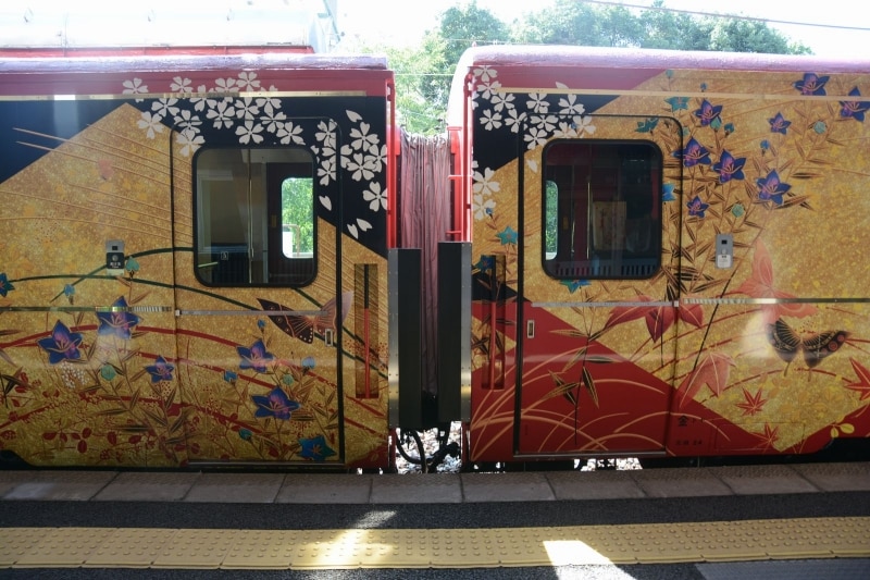 ドア付近のサイドビュー