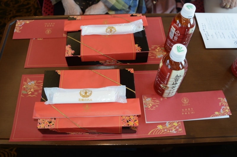 和軽食とお茶のセット