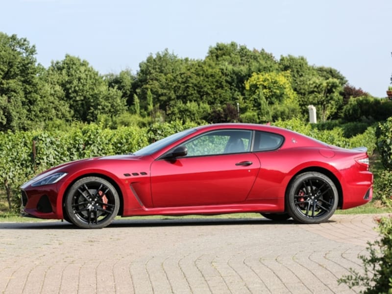 マセラティグラントゥーリズモ