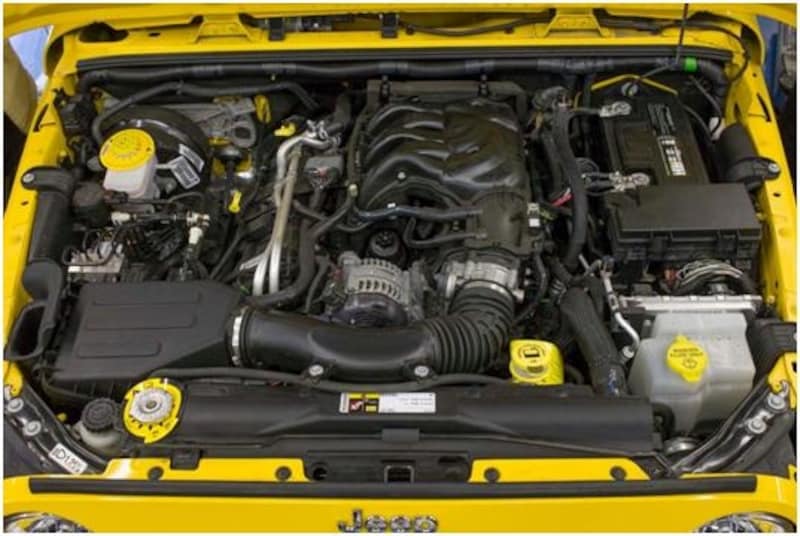 写真1エンジン上部