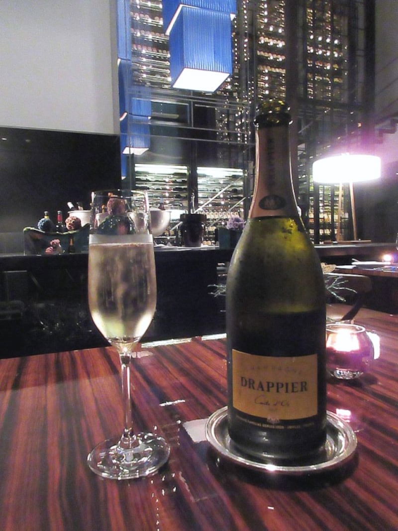 チャイナブルー ドラピエ カルト・ドール ブリュット