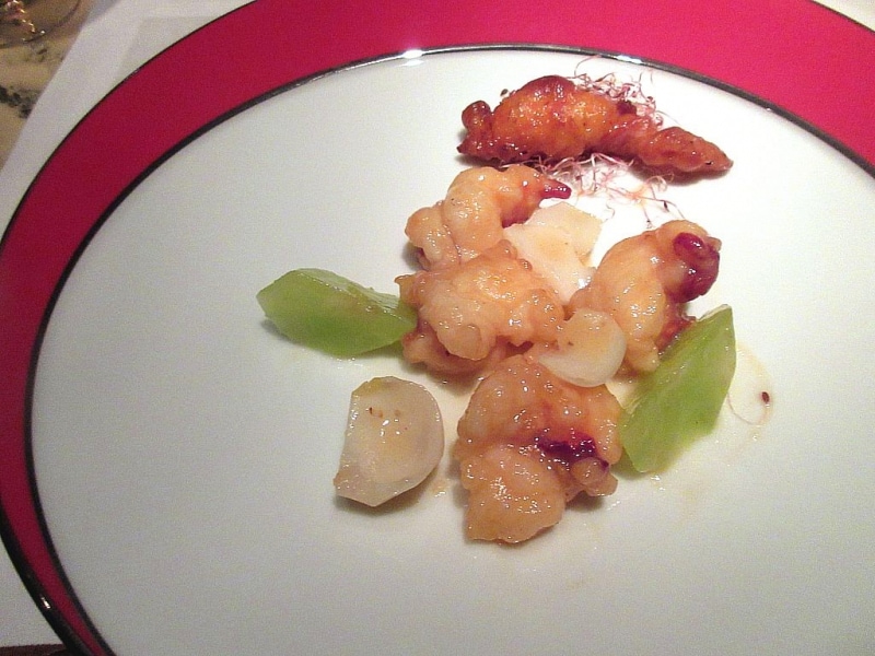 ヘイフンテラス ブルーロブスターお勧め二種盛り合わせ 豆板醤辛み揚げ 茎レタスと百合根の煮込み