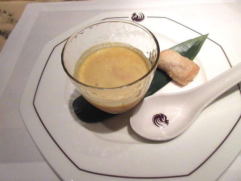 ヘイフンテラス タピオカ入り銀杏と南瓜のスープと安納芋の焼きパイ