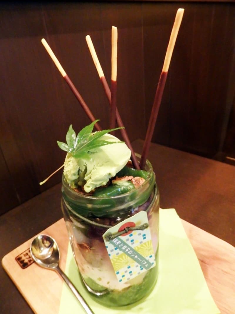 抹茶と紫芋のジャーパフェ