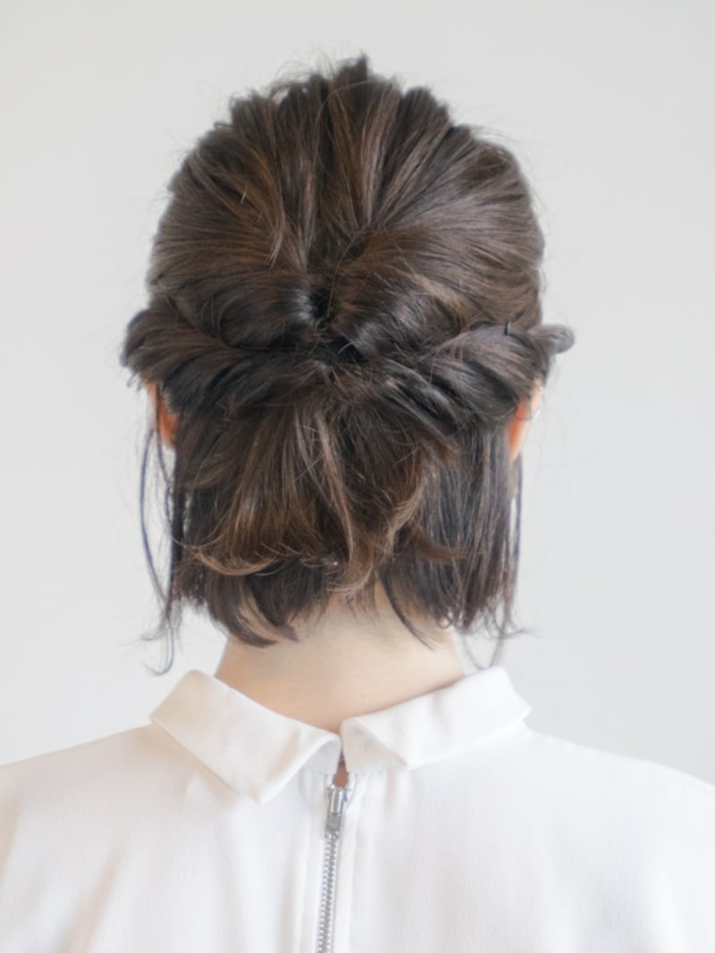 ボブヘアでもできる！ゴム2つで簡単ローハーフアップ