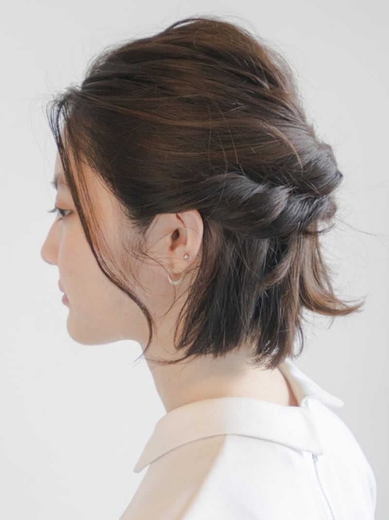 ボブヘアでもできる！ゴム2つで簡単ローハーフアップ