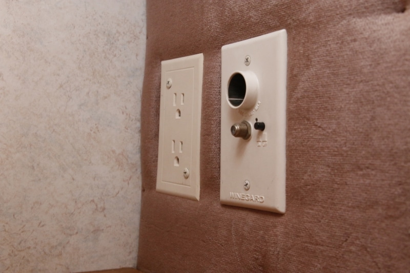 12V＿100V ソケット