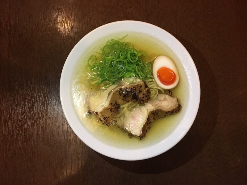 【大阪】黄金の燻製鶏塩ラーメン(彩色ラーメンきんせい)/TRS2017第1幕-16