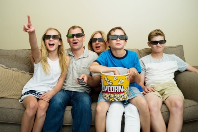 字幕と吹替えイメージ