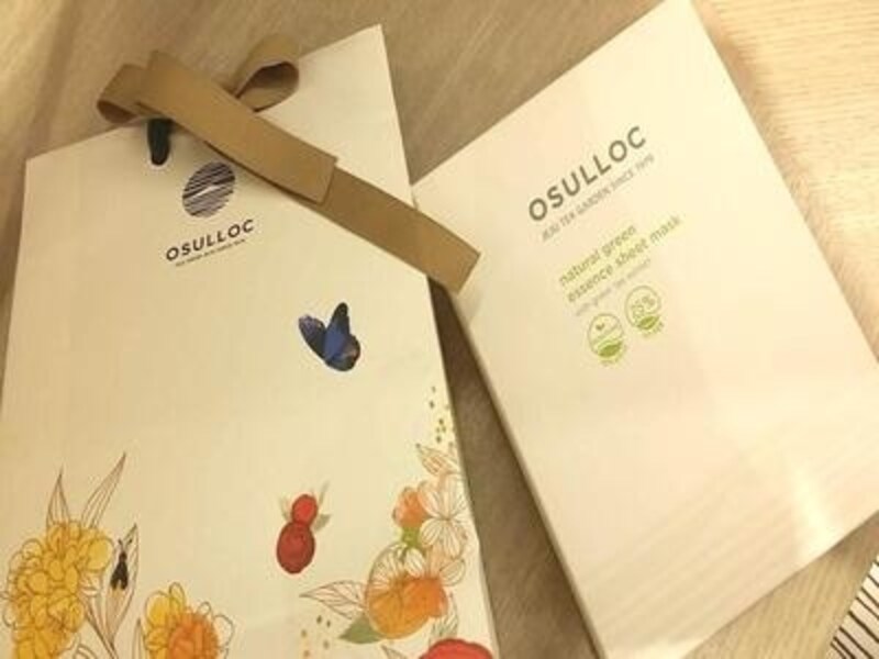 お茶だけでなく、実はシートマスクもあるんです!お茶と一緒に1セットいかがですか?【ソウルのおすすめお土産】