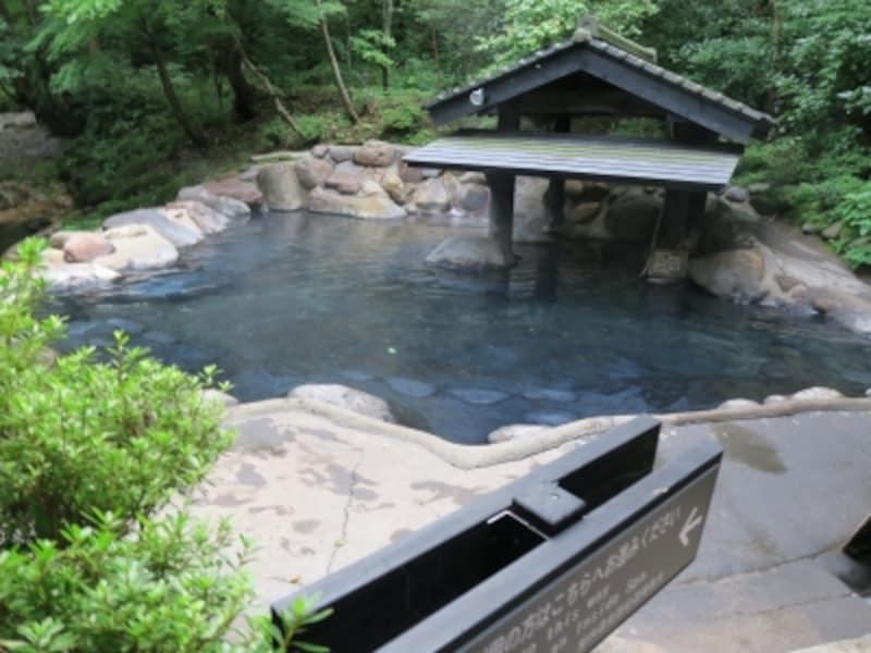 女子好みな内湯と露天風呂