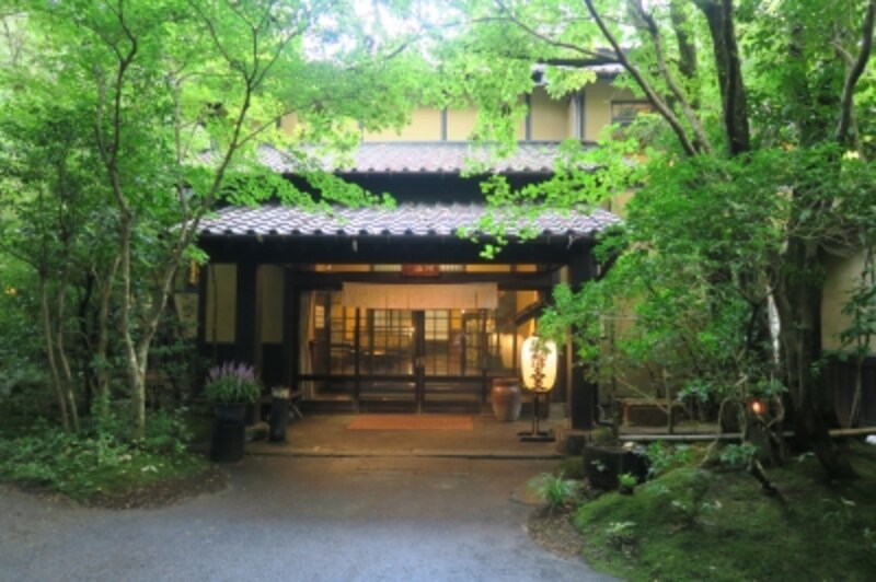 山河エントランス